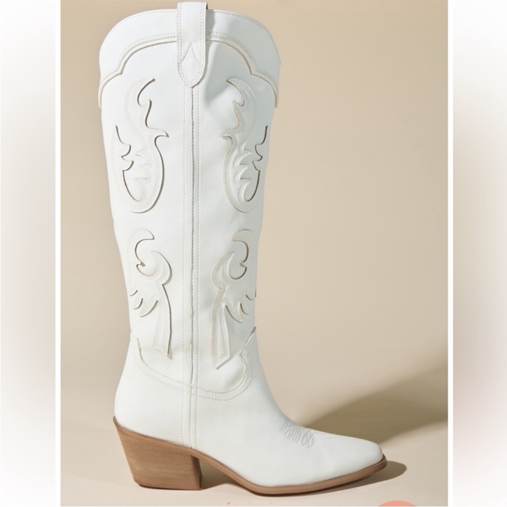 Arula Wide Calf White Cowboy Boots Size 9W